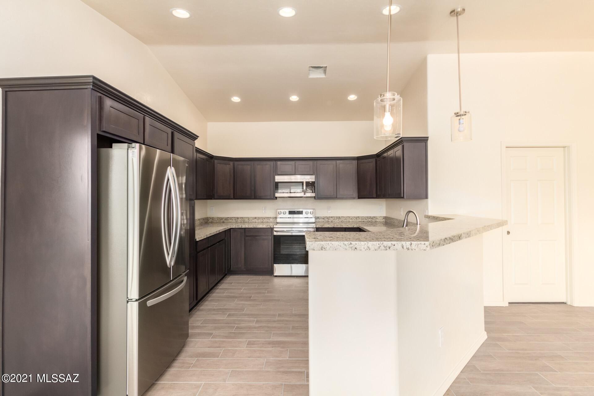 149 Calle Tiburon Rio Rico, AZ 85648 - Photo 5 of 34