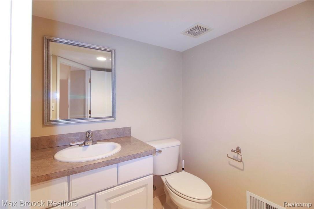 80 Maplefield Road Pleasant Ridge, MI 48069 - Photo 26 of 28 Maplefield 80 BC.jpg