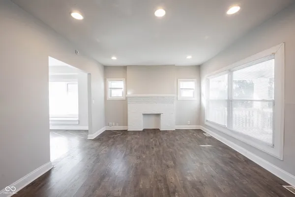 $1,950 | 3117 North Park Avenue, Indianapolis, IN 46205