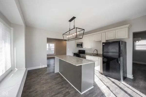 $1,950 | 3117 North Park Avenue, Indianapolis, IN 46205