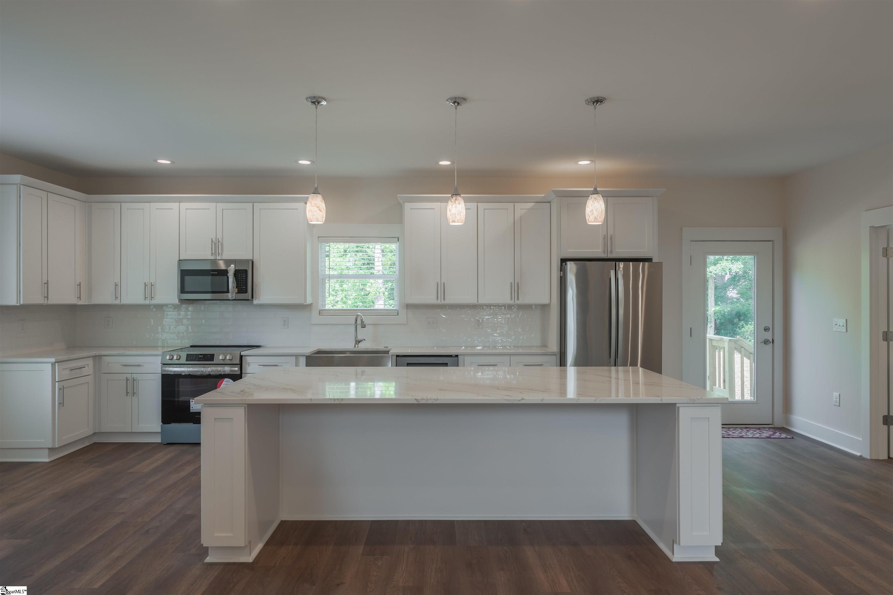 15004 Beacon Ridge Drive Seneca, SC 29678 - Photo 10 of 46