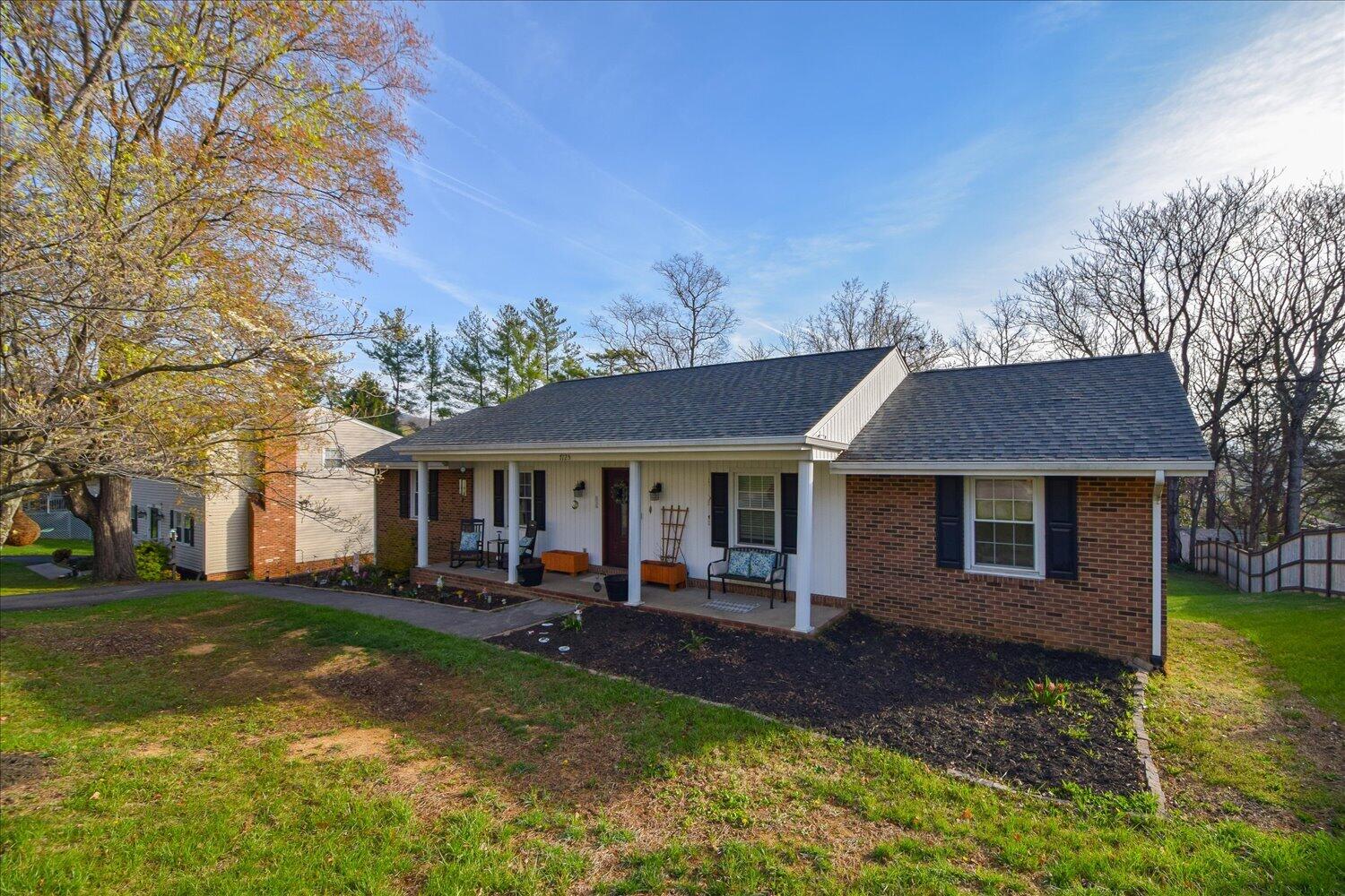 7125 Cedar Crest Road Roanoke, VA 24019 - Photo 24 of 30 24-7125 Cedar Crest-24