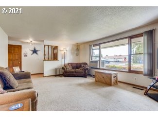 3453 D Street Hubbard, OR 97032 - Photo 9 of 25 Gallery Image 9
