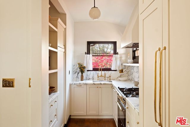 $1,160,000 | 1475 Wallace Avenue, Los Angeles, CA 90026