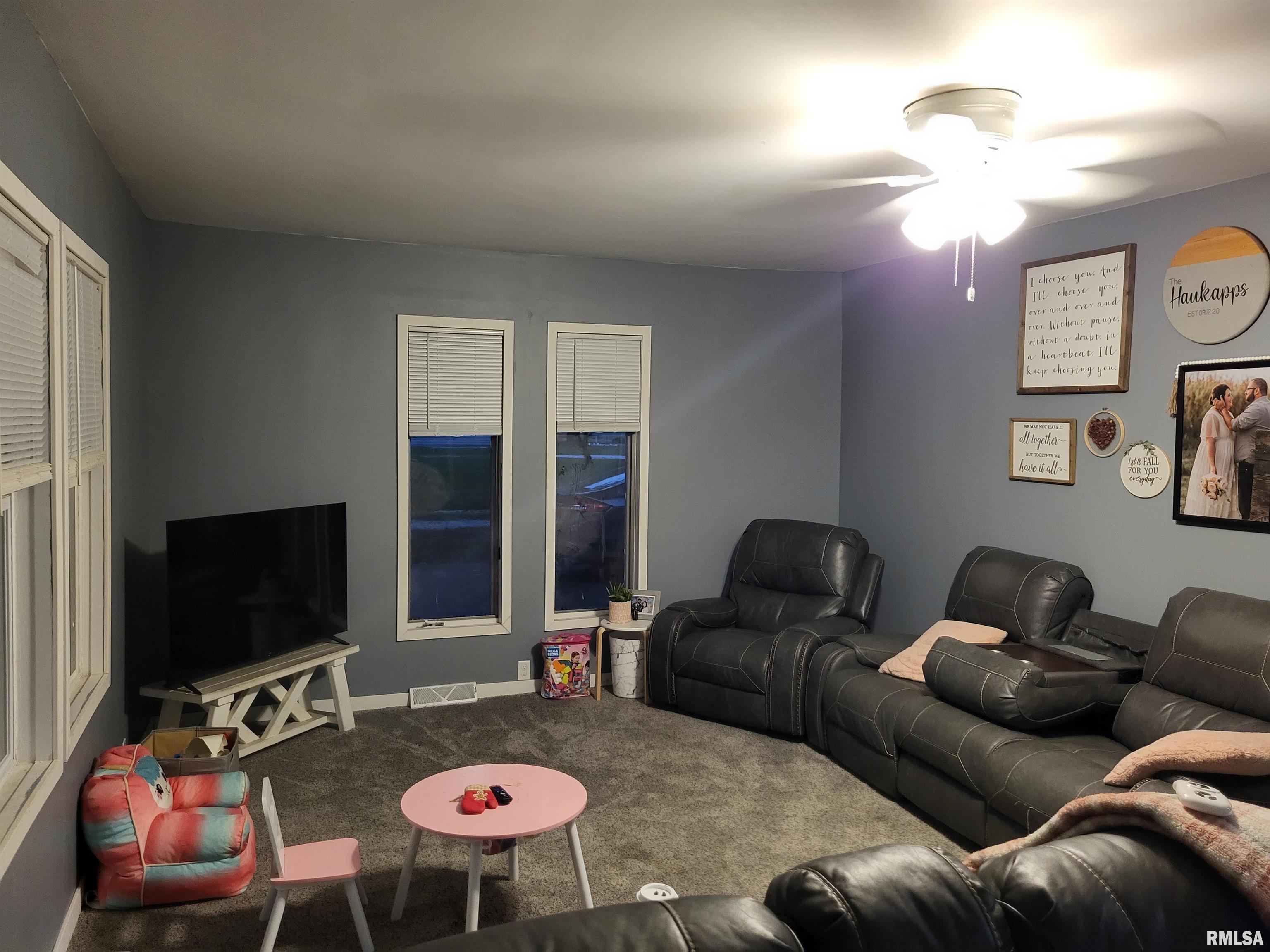 804 Main Street Augusta, IL 62311 - Photo 4 of 16