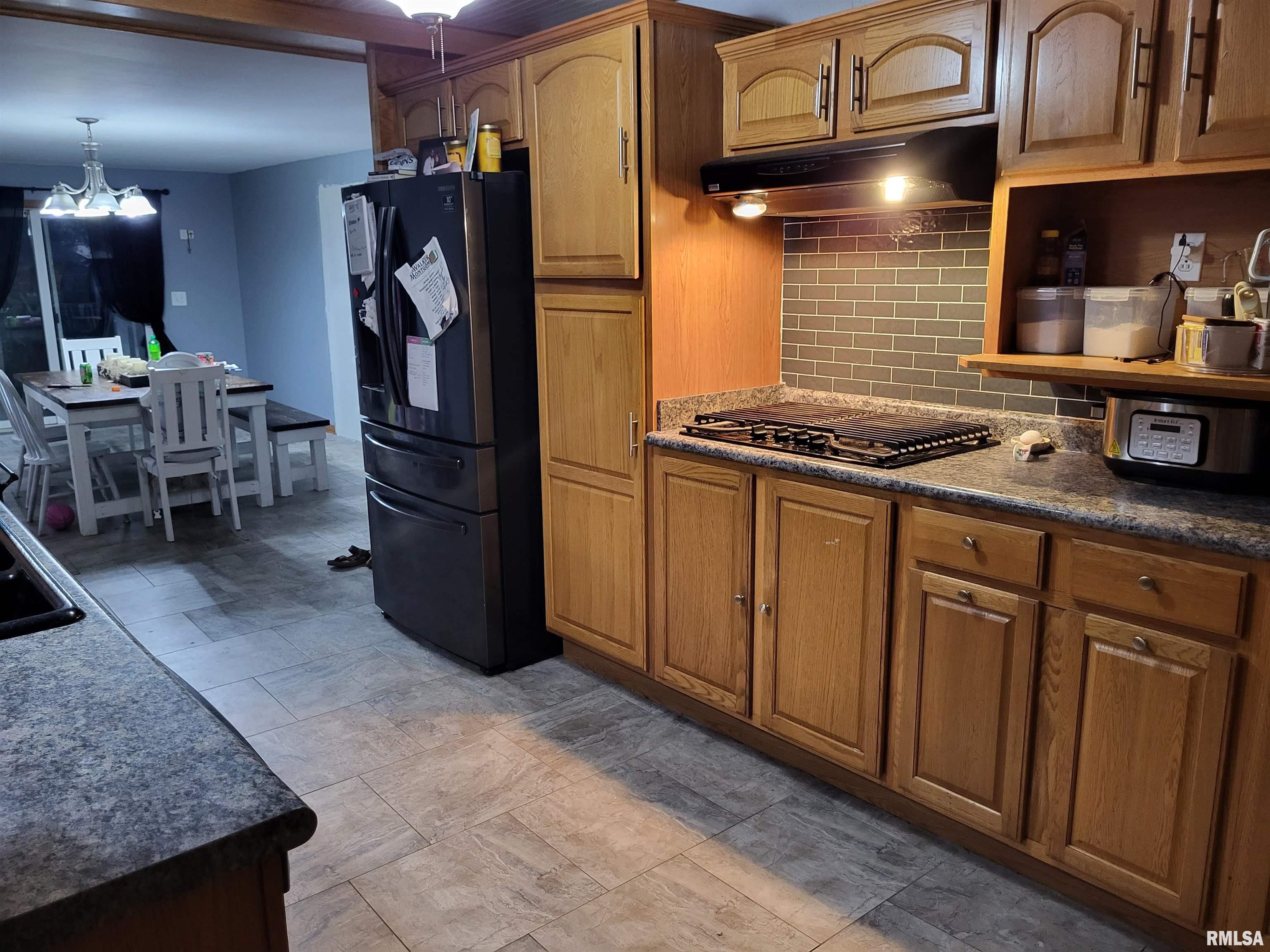 804 Main Street Augusta, IL 62311 - Photo 9 of 16