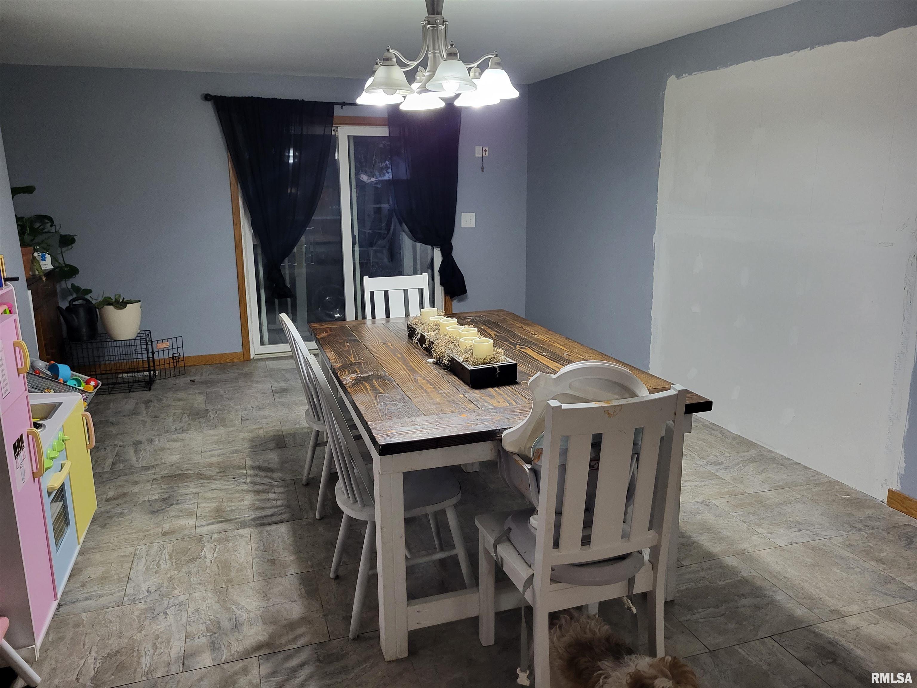 804 Main Street Augusta, IL 62311 - Photo 10 of 16