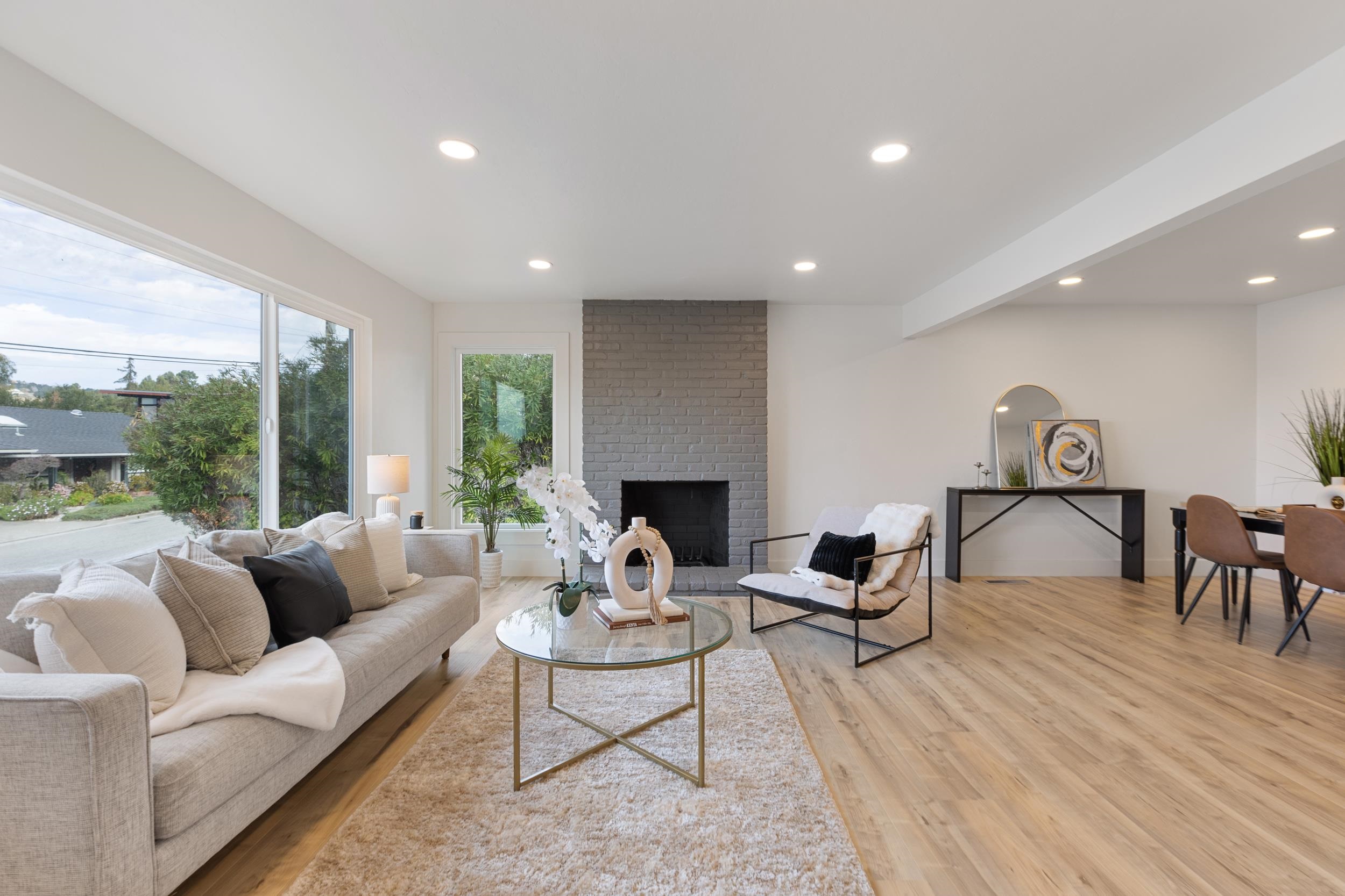 4072 Oak Hill Road Oakland, CA 94605 - Photo 8 of 41