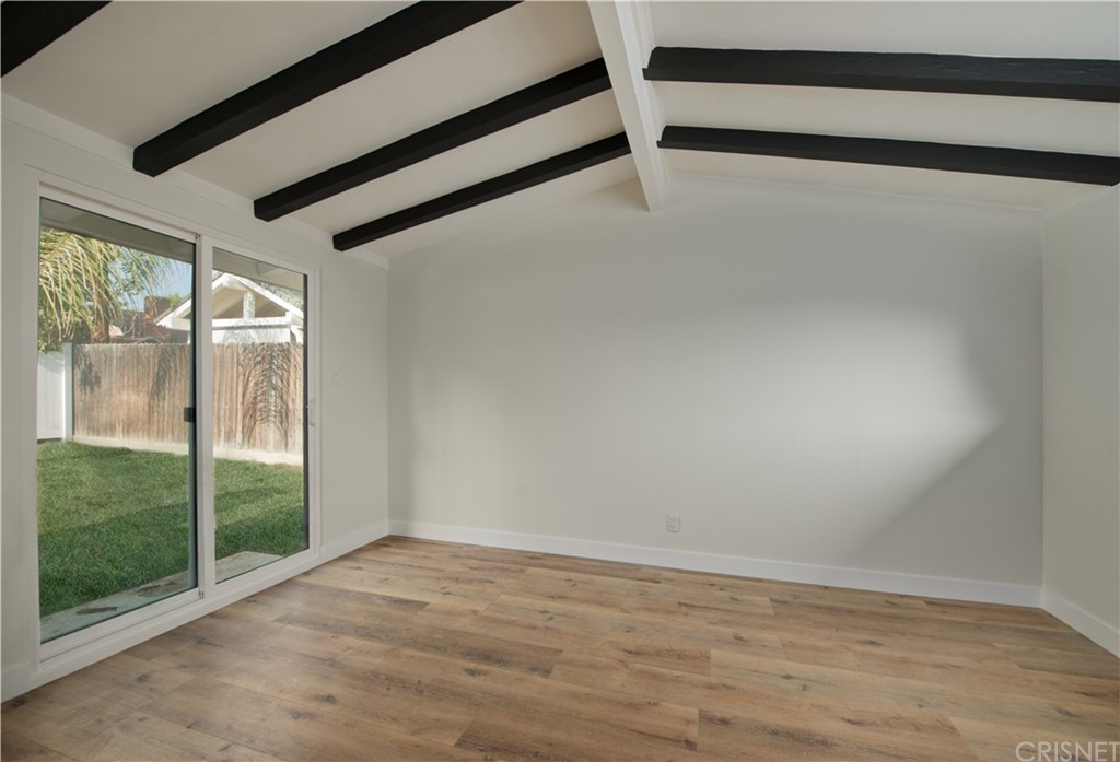 20337 Hamlin Street Winnetka, CA 91306 - Photo 14 of 23