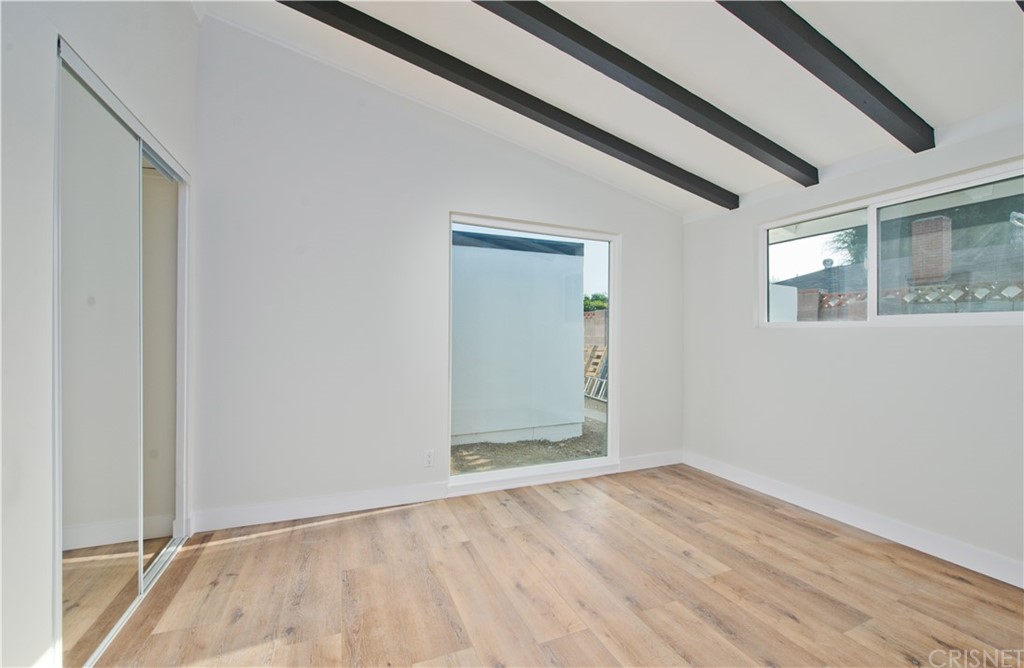 20337 Hamlin Street Winnetka, CA 91306 - Photo 19 of 23