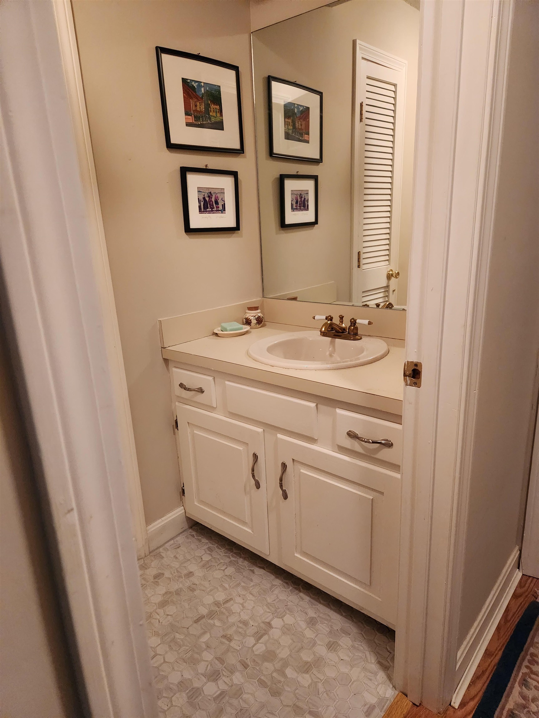 8 Laurel Circle Wolfeboro, NH 03894 - Photo 14 of 39