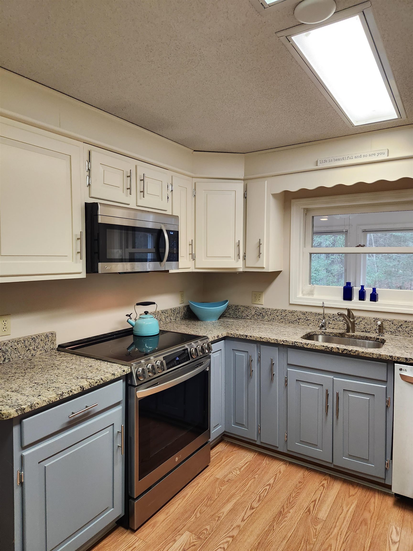 8 Laurel Circle Wolfeboro, NH 03894 - Photo 21 of 39