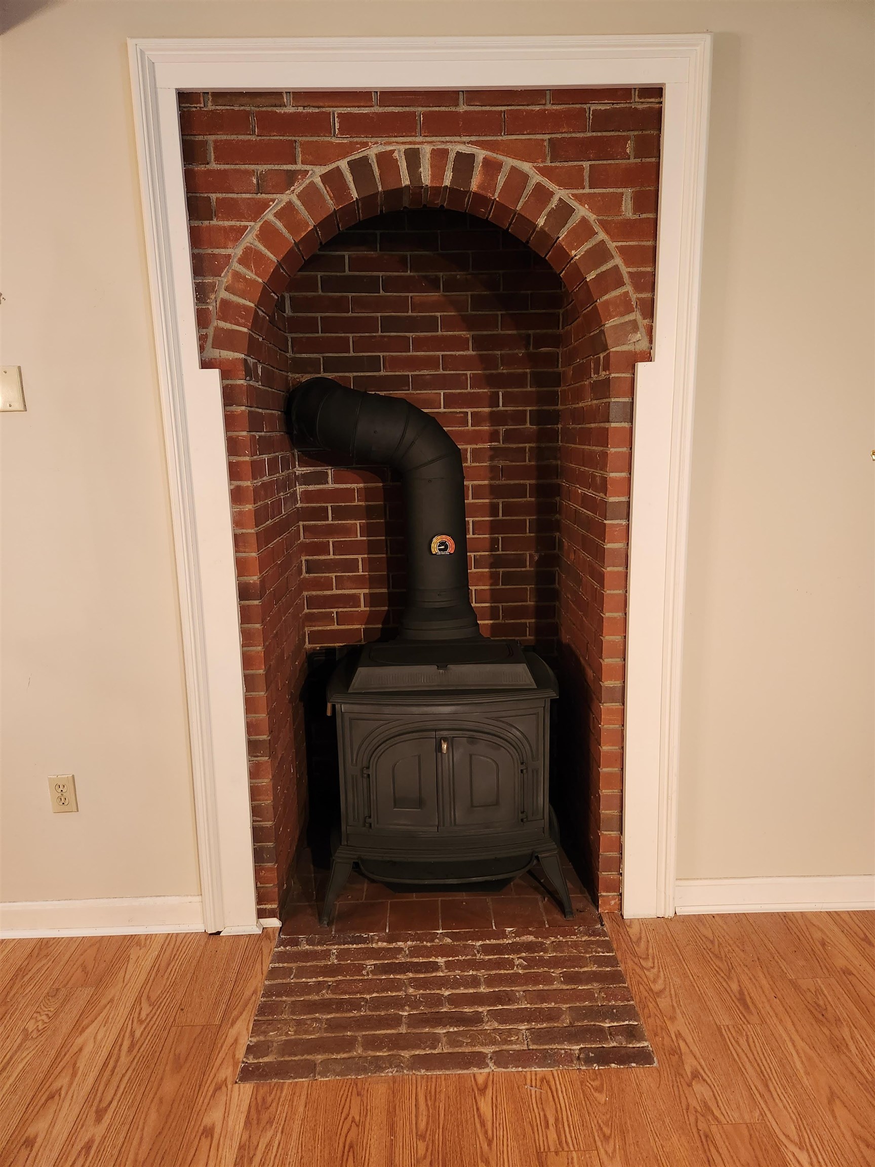 8 Laurel Circle Wolfeboro, NH 03894 - Photo 7 of 39