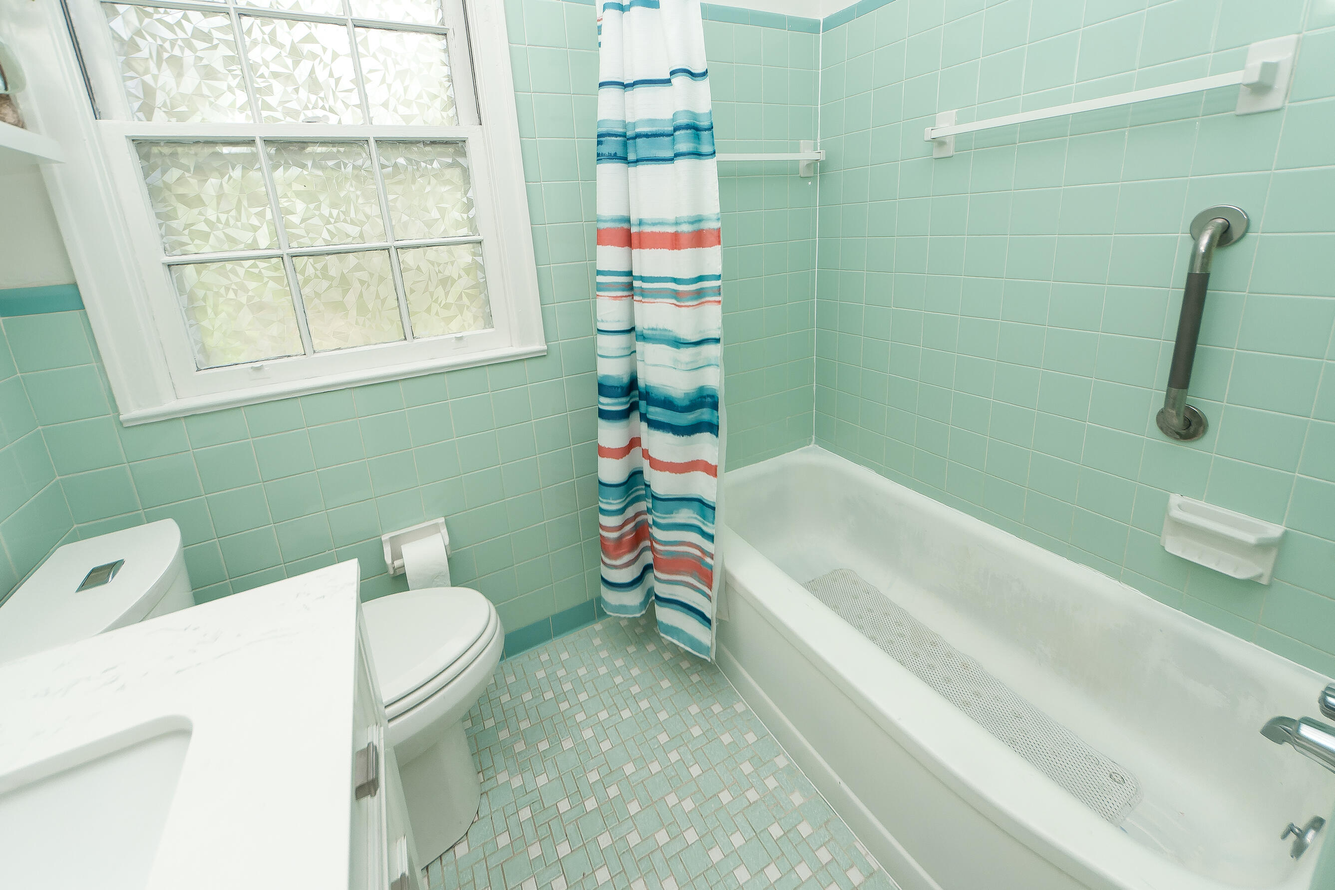 495 Hampton Street Walterboro, SC 29488 - Photo 21 of 53 24