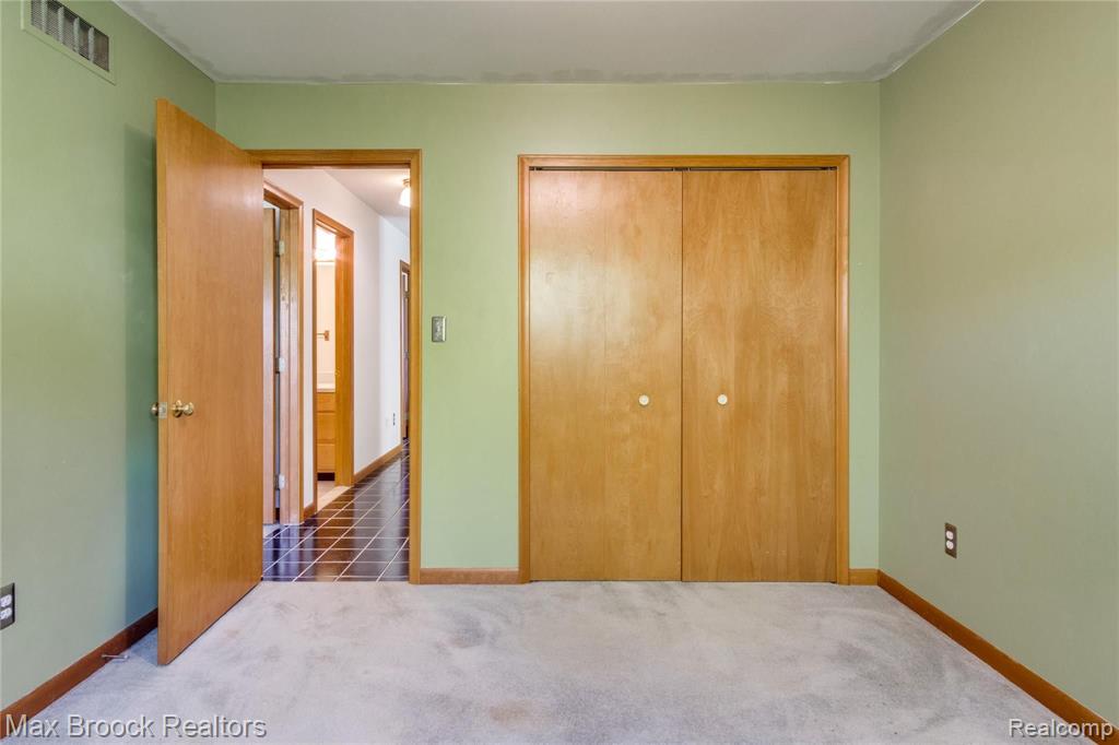919 Spring Street Howell, MI 48843 - Photo 23 of 43