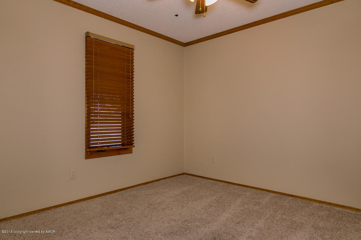 5105 Navajo Trail Amarillo, TX 79110 - Photo 16 of 20 Bedroom 2