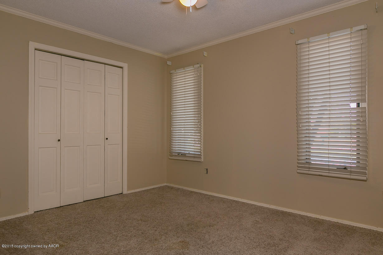5105 Navajo Trail Amarillo, TX 79110 - Photo 18 of 20 Bedroom 3