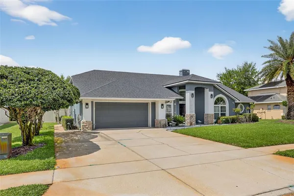 $699,999 | 5232 Hammock Circle, St. Cloud, FL 34771