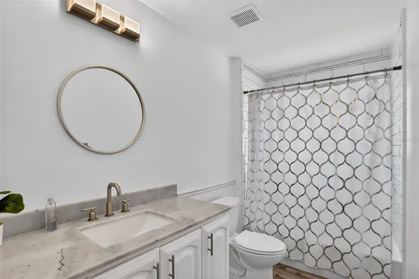 $699,999 | 5232 Hammock Circle, St. Cloud, FL 34771