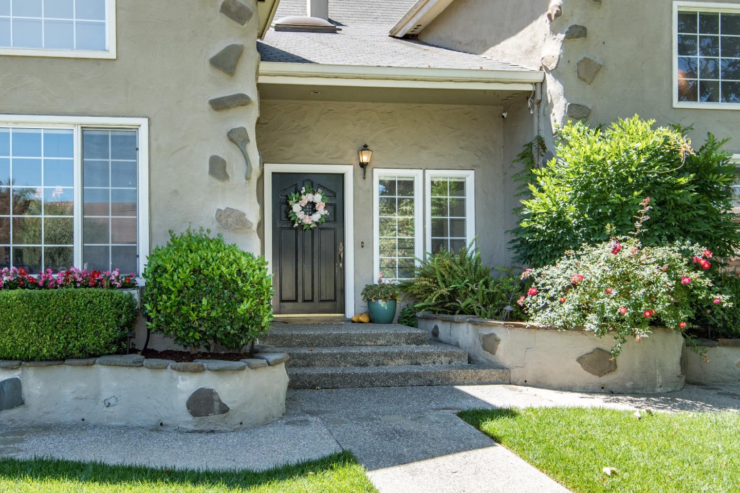 796 Dry Creek Road Campbell, CA 95008 - Photo 2 of 30