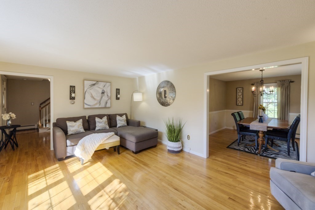 33 Old Brook Road Shrewsbury, MA 01545 - Photo 6 of 42 Gallery Image 6