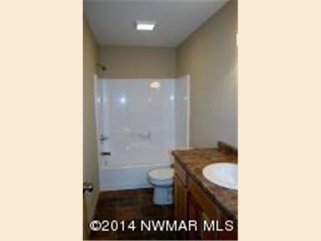 5998 Kestrel Road Northwest Bemidji, MN 56601 - Photo 11 of 17 Gallery Image 11