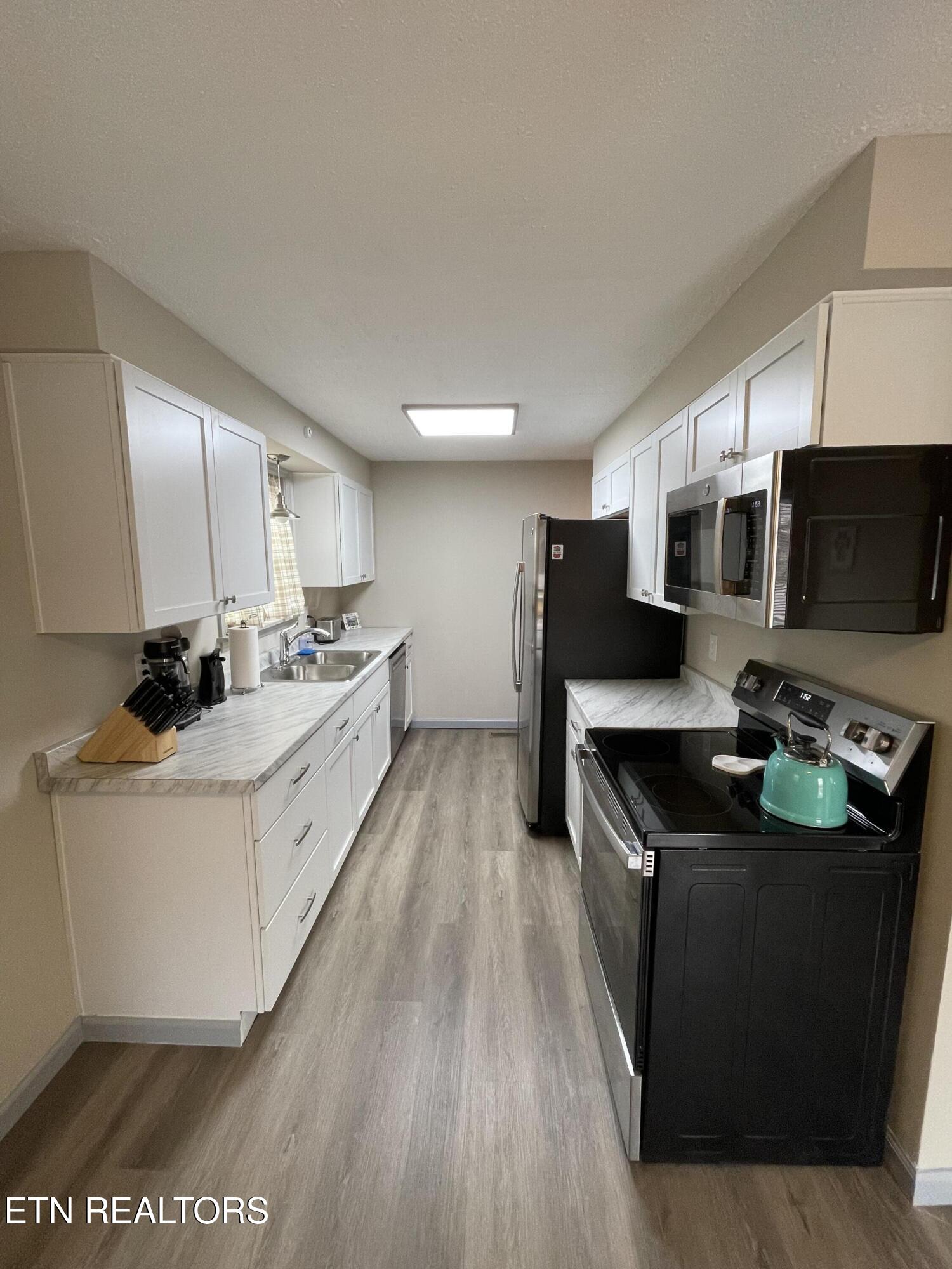 613 Clark Street Athens, TN 37303 - Photo 11 of 30 IMG_1359