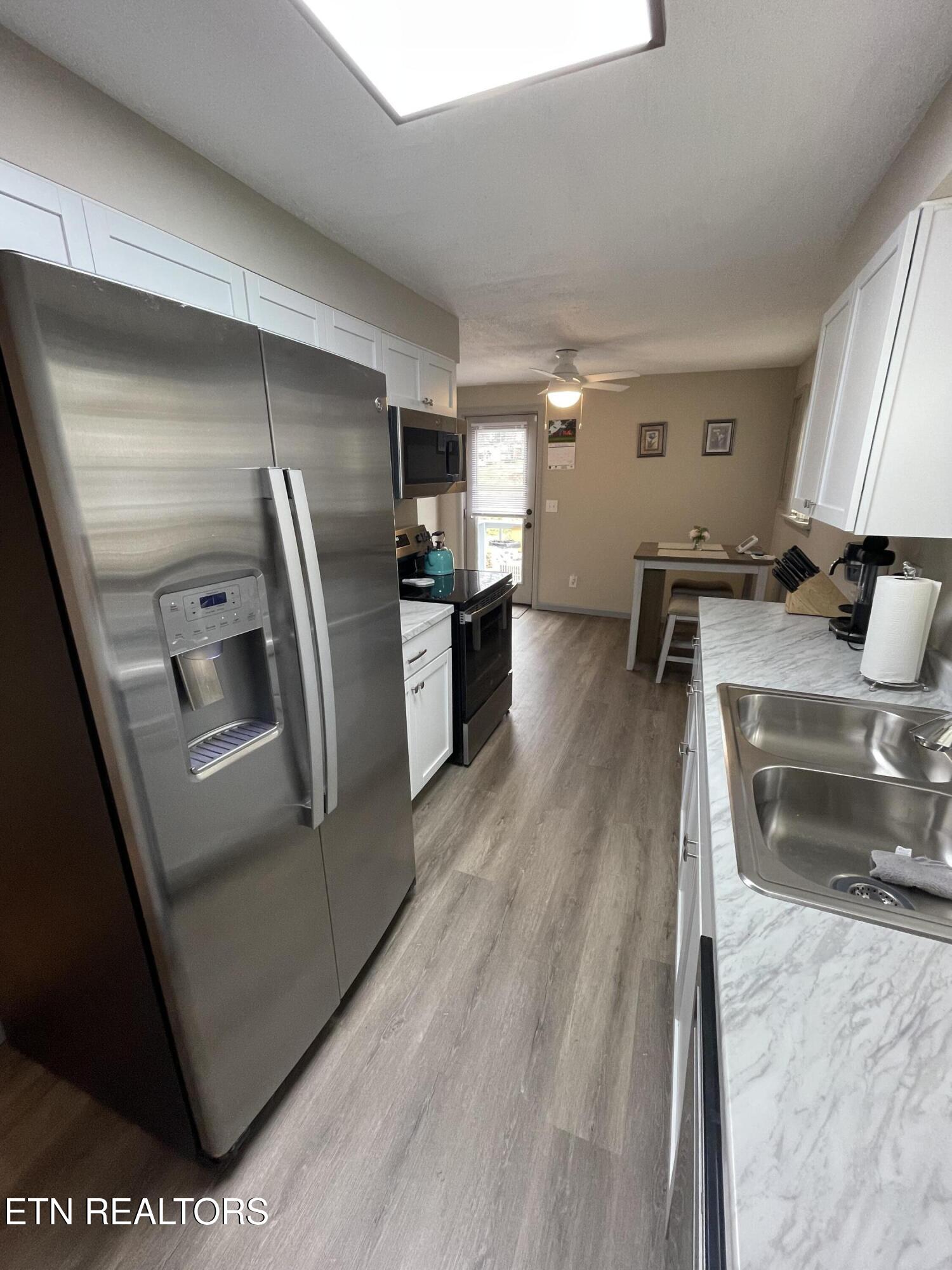 613 Clark Street Athens, TN 37303 - Photo 12 of 30 IMG_1365