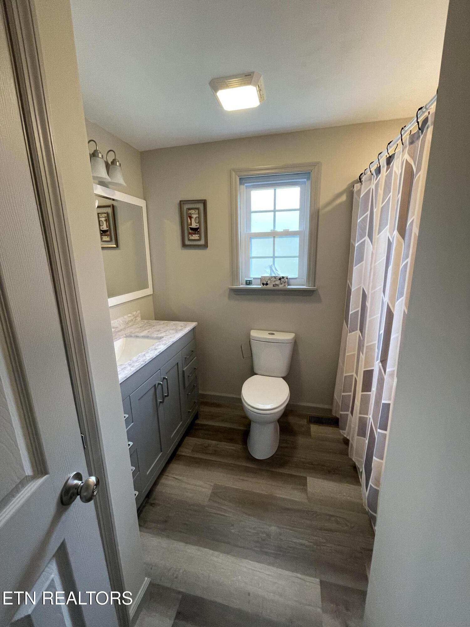 613 Clark Street Athens, TN 37303 - Photo 23 of 30 IMG_1368