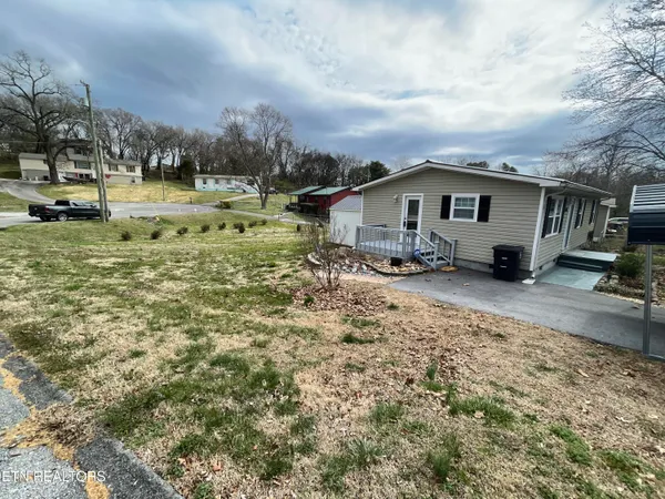 $215,000 | 613 Clark Street, Athens, TN 37303