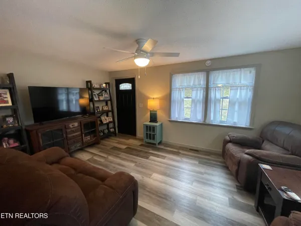 $215,000 | 613 Clark Street, Athens, TN 37303