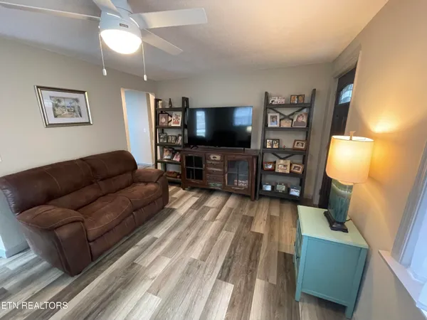 $215,000 | 613 Clark Street, Athens, TN 37303