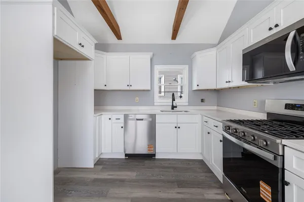 $2,800 | 183 Baker Street, Providence, RI 02905
