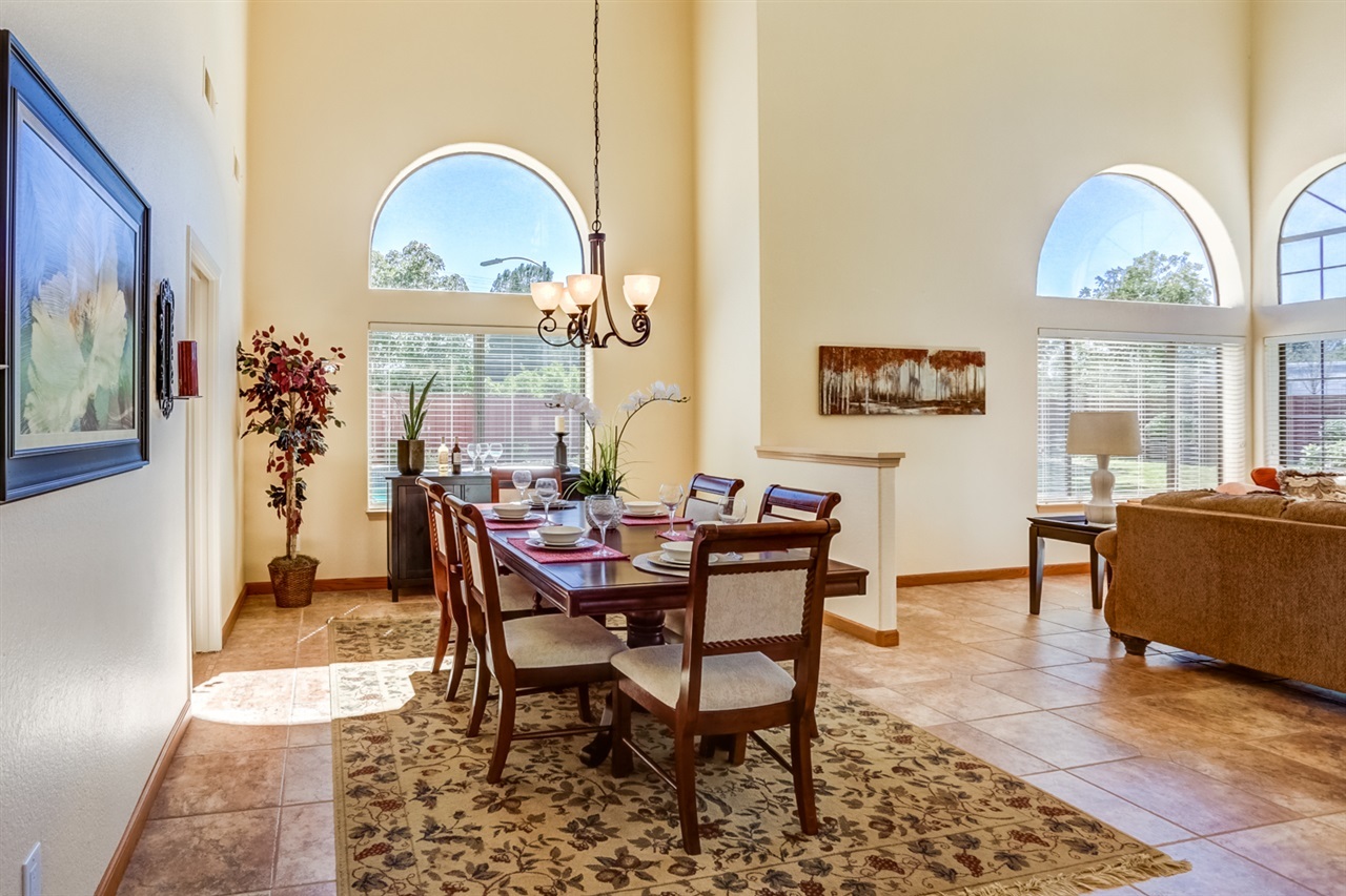 2280 Ritter Place Escondido, CA 92029 - Photo 2 of 24 Gallery Image 2