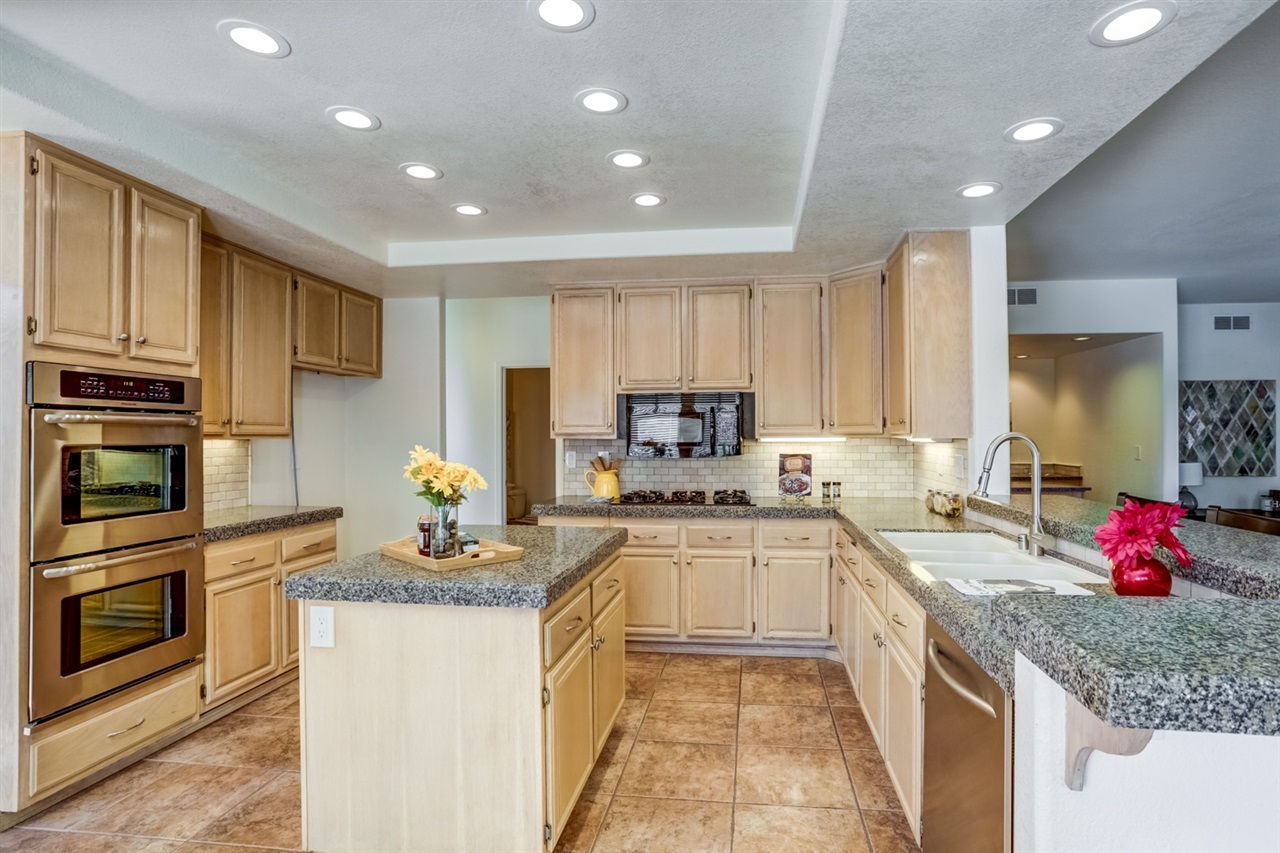 2280 Ritter Place Escondido, CA 92029 - Photo 7 of 24 Gallery Image 7