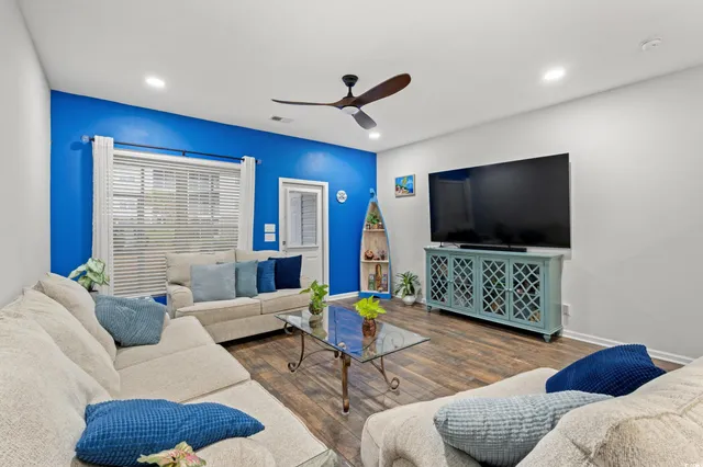 $199,000 | 306 Castle Drive, Unit 306, Myrtle Beach, SC 29579