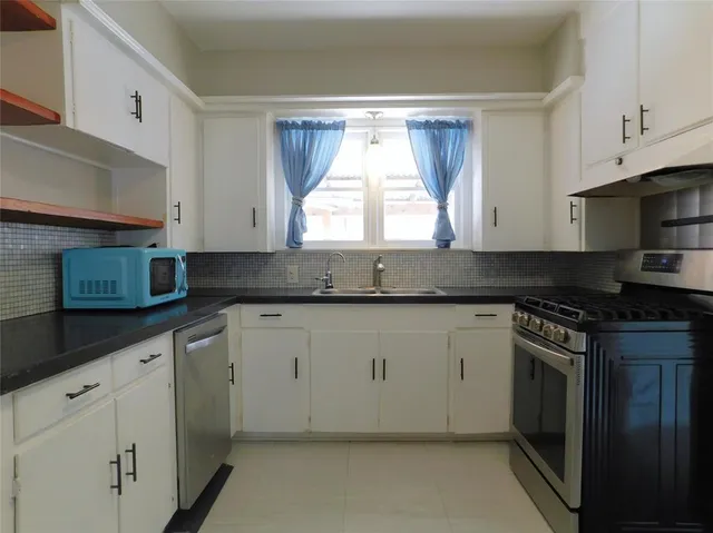 $1,795 | 817 Emery Street, Denton, TX 76201