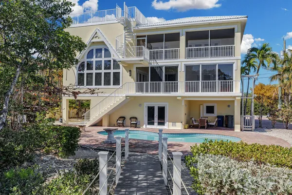 $2,999,000 | 205 Stirrup Key Boulevard, Marathon, FL 33050