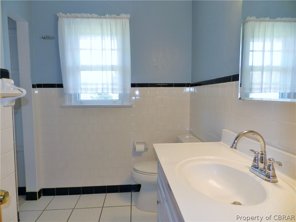371 Gwynnville Road Hudgins, VA 23076 - Photo 8 of 20