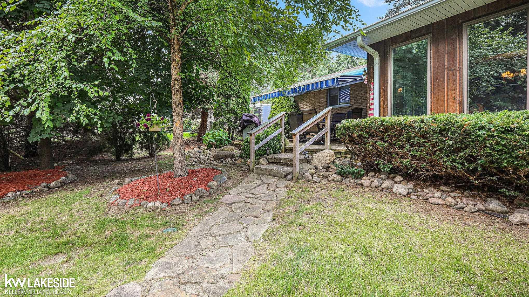 185 Montmorency Road Rochester Hills, MI 48307 - Photo 20 of 26