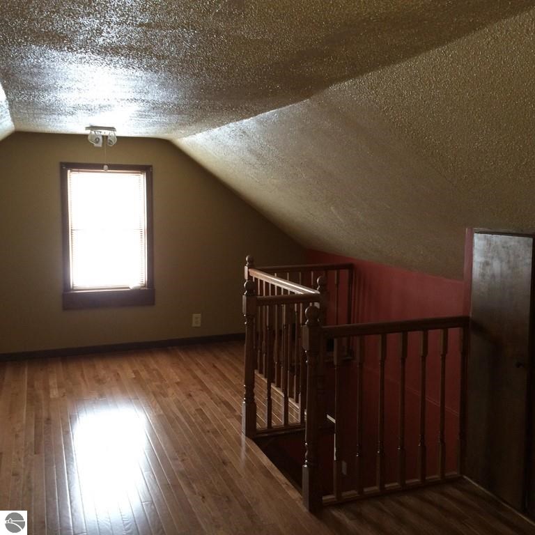 309 Mill Road Blanchard, MI 49310 - Photo 34 of 50 1795255-33.JPG