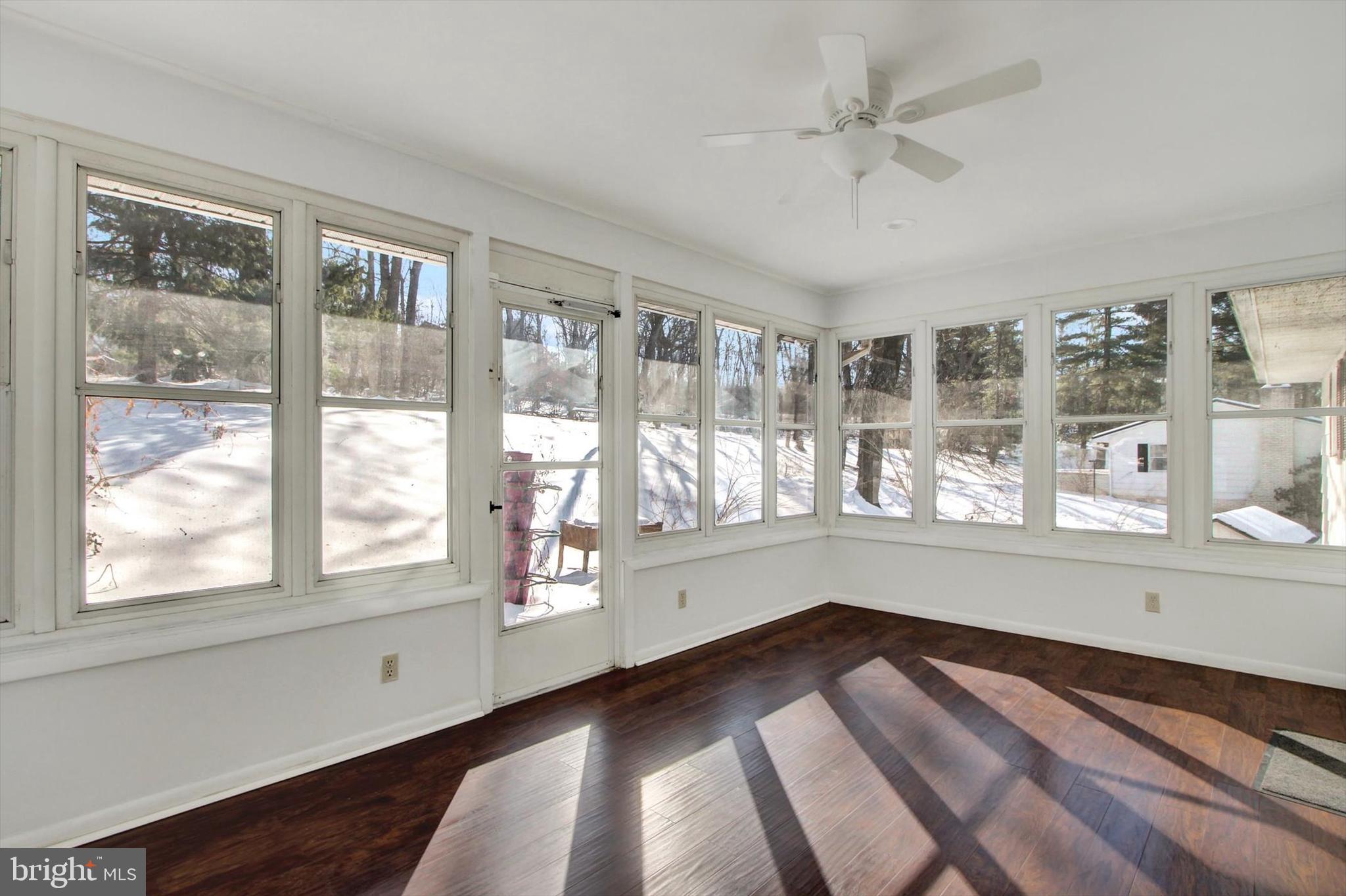 10968 Old Forge Road Waynesboro, PA 17268 - Photo 16 of 26 Florida/Sun Room