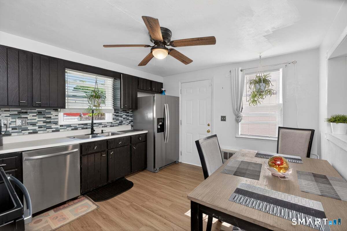 1 Leonard Road Enfield, CT 06082 - Photo 22 of 40