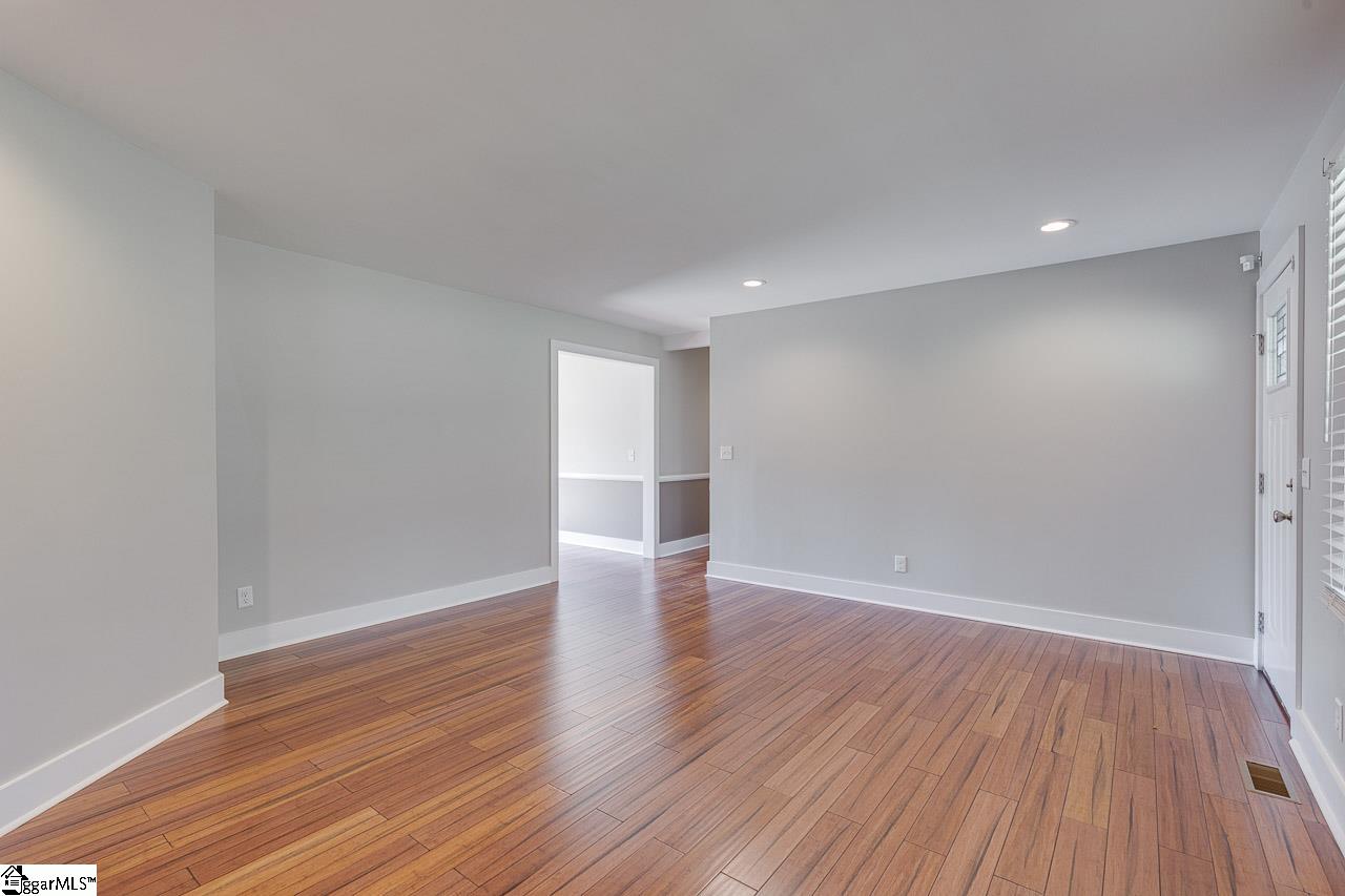 125 Ledbetter Road Travelers Rest, SC 29690 - Photo 8 of 33