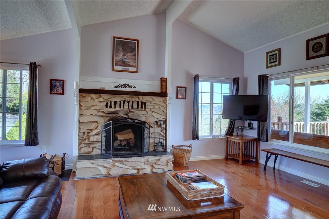 210 Devereese Road Chehalis, WA 98532 - Photo 7 of 39 Gallery Image 7