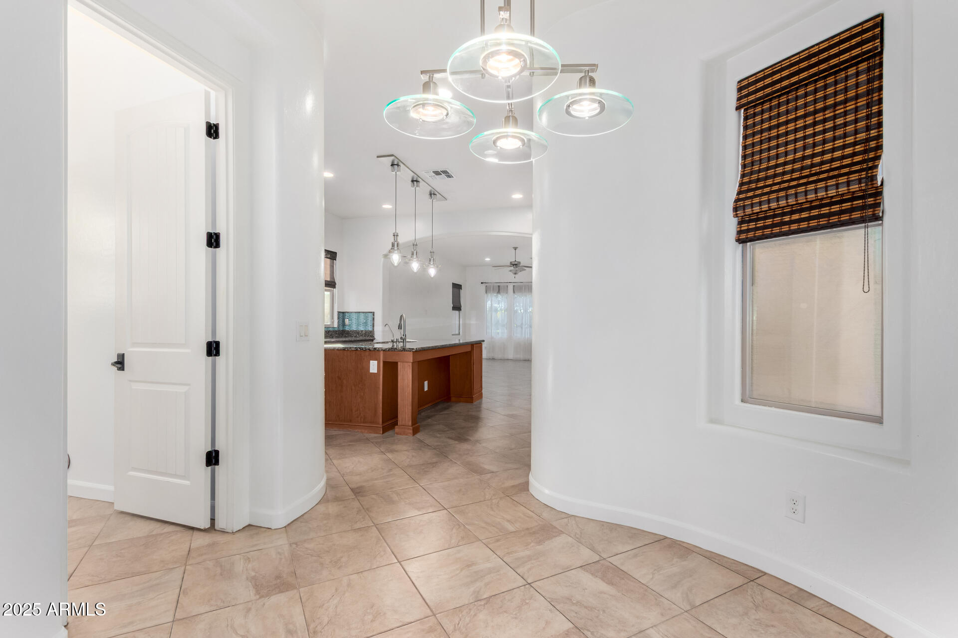 2668 South Stuart Avenue Gilbert, AZ 85295 - Photo 15 of 40 a view of a bathroom with a bathtub and a shower