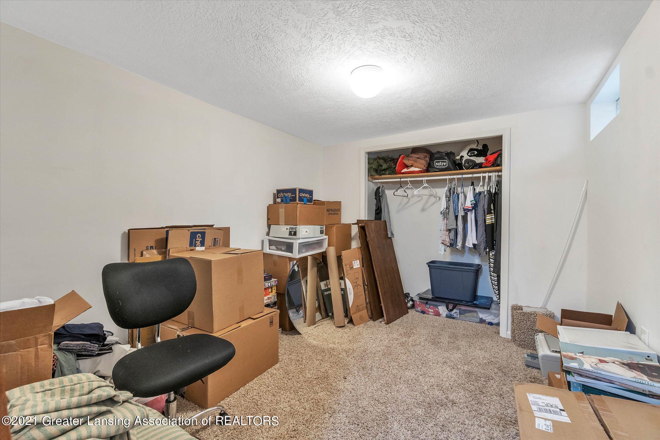2616 Chatham Road Lansing, MI 48910 - Photo 38 of 51 38-2616 Chatham Rd-WindowStill-Real-Esta