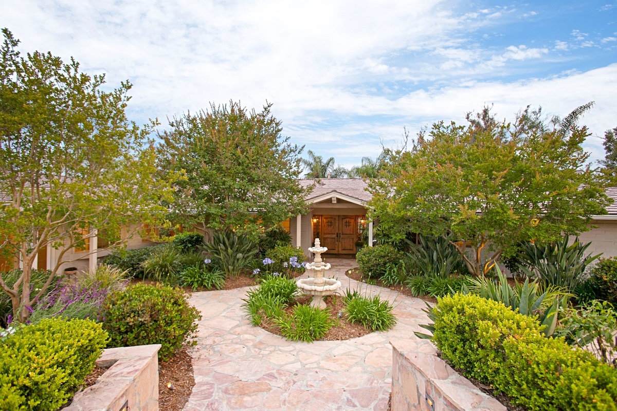 5327 La Glorieta Rancho Santa Fe, CA 92067 - Photo 23 of 25