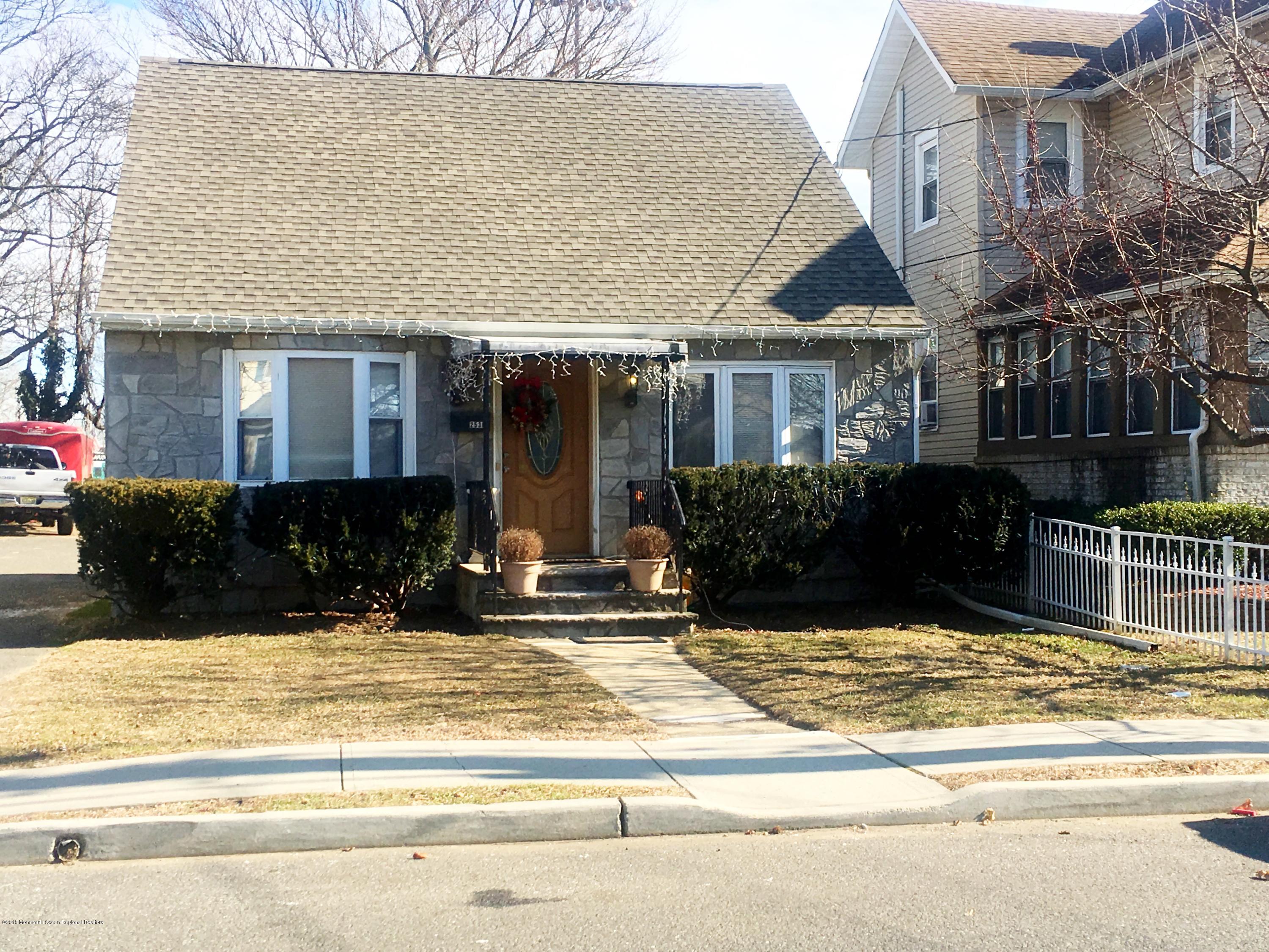 253 South Pearl Street, Unit B Red Bank, NJ 07701 - Photo 1 of 1 FullSizeRender-187