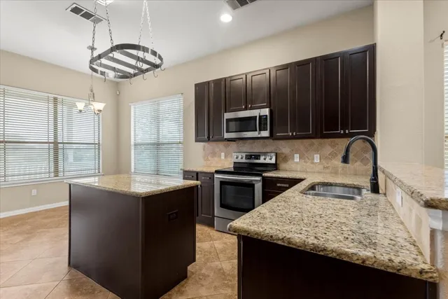 $1,900 | 105 Keo Keo Drive, Bastrop, TX 78602